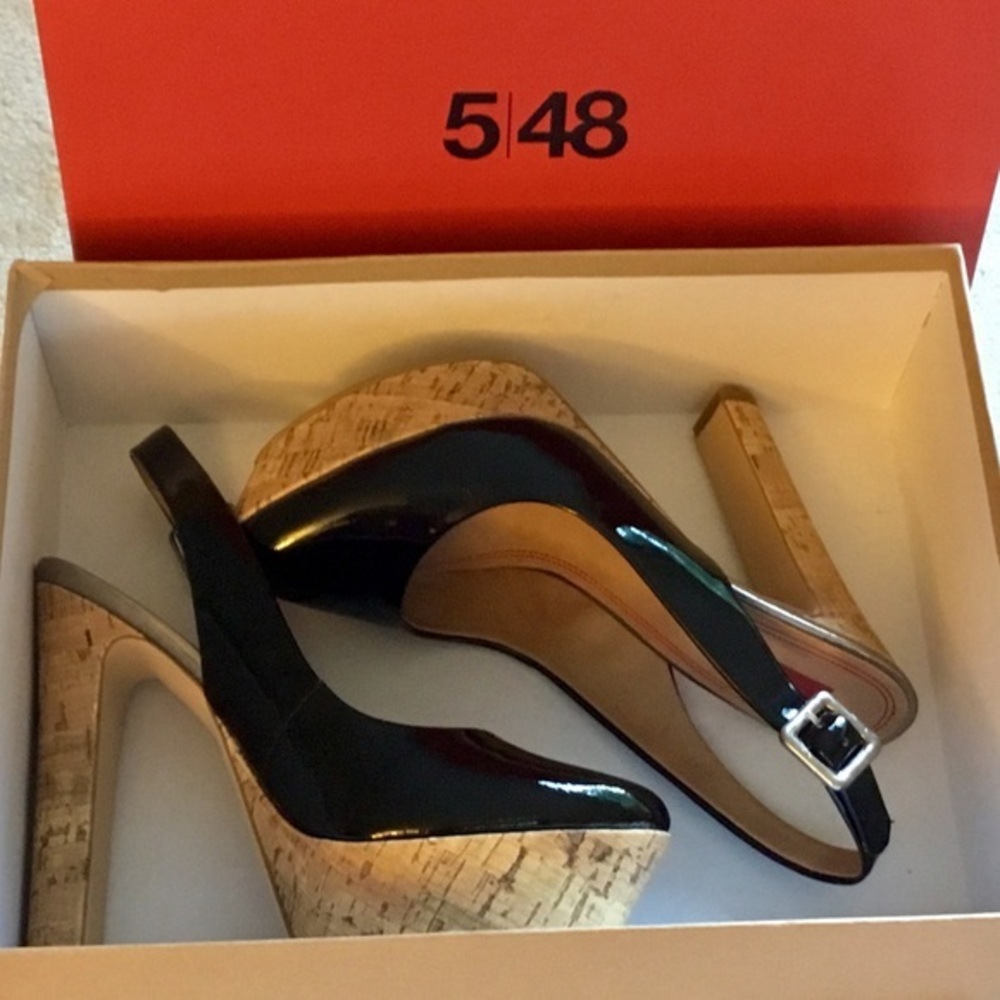 NWT 5|48 Black platform sling back platform shoe